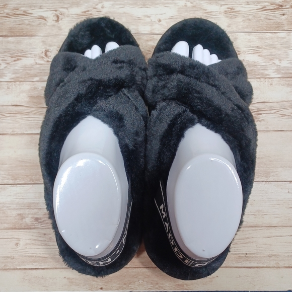 Steve Madden NYC Fuzzy Fluffy Indoor Outdoor Slippers Black Like New Size 9 - Picture 4 of 16
